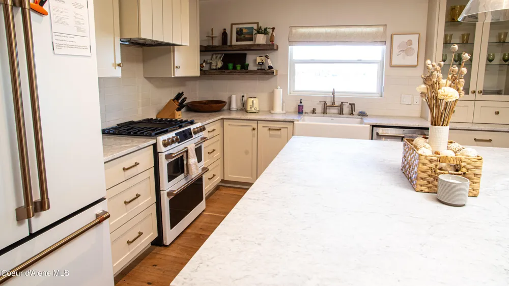 3711 E Tobler Road Hayden, ID 83835