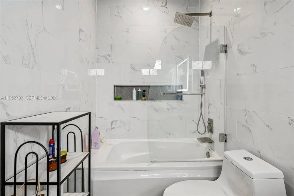 2307 Washington St #5 Hollywood, FL 33020
