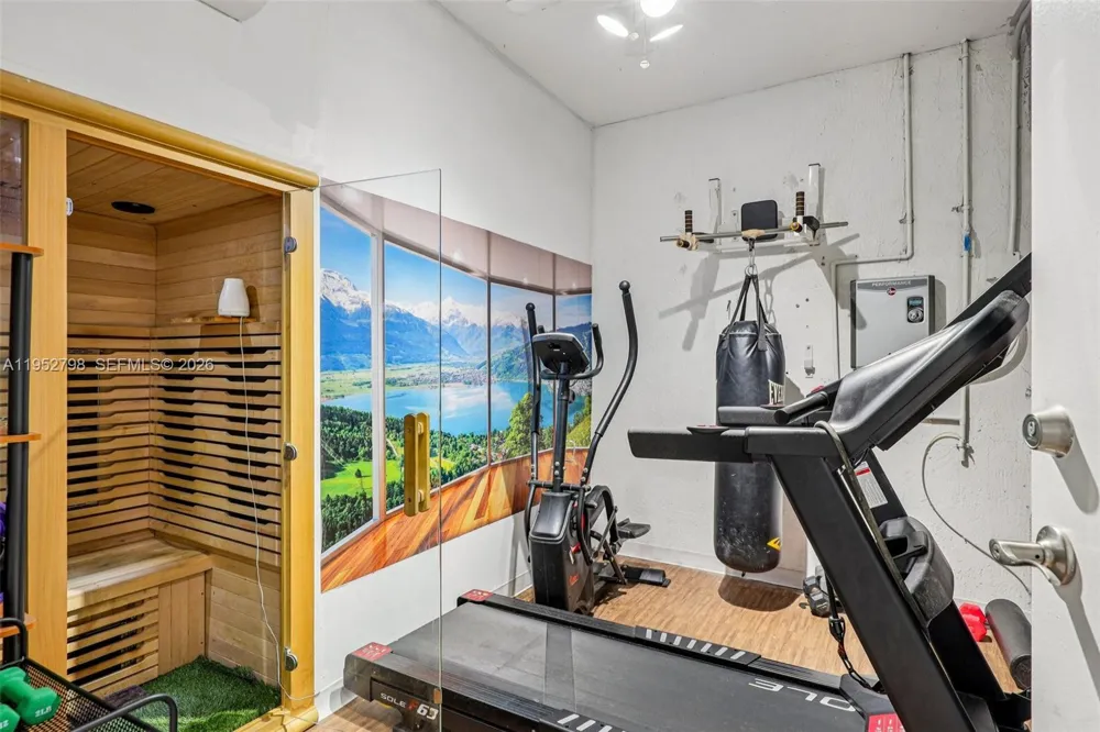 2307 Washington St #5 Hollywood, FL 33020