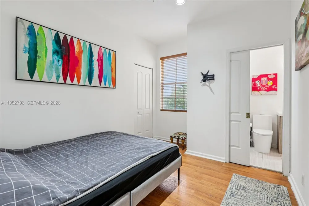 2307 Washington St #5 Hollywood, FL 33020