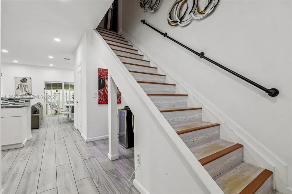 2307 Washington St #5 Hollywood, FL 33020