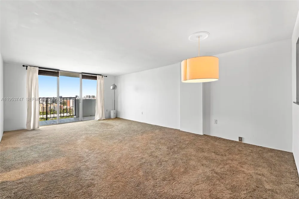 2780 NE 183rd St #1911 Aventura, FL 33160