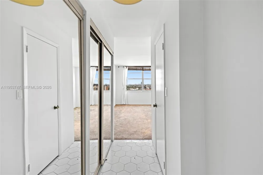 2780 NE 183rd St #1911 Aventura, FL 33160