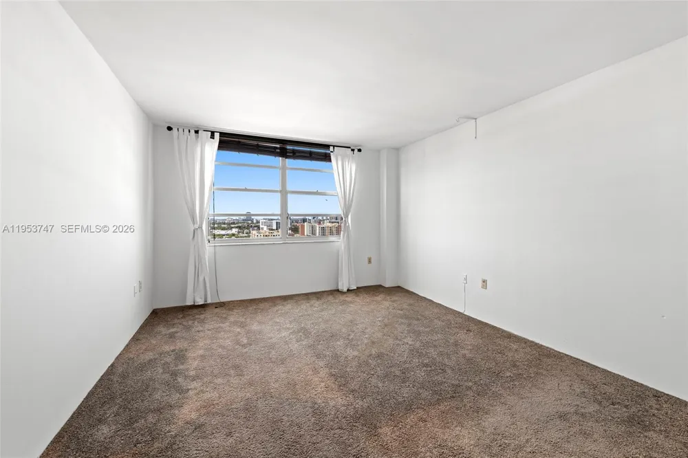 2780 NE 183rd St #1911 Aventura, FL 33160