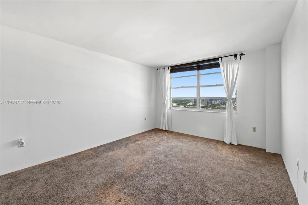 2780 NE 183rd St #1911 Aventura, FL 33160