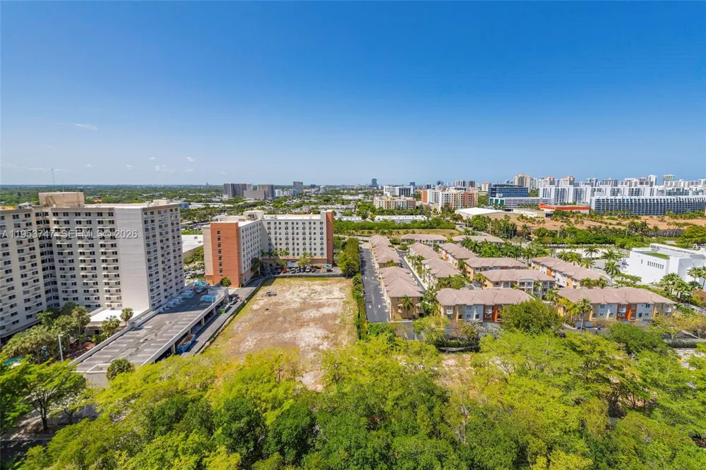 2780 NE 183rd St #1911 Aventura, FL 33160