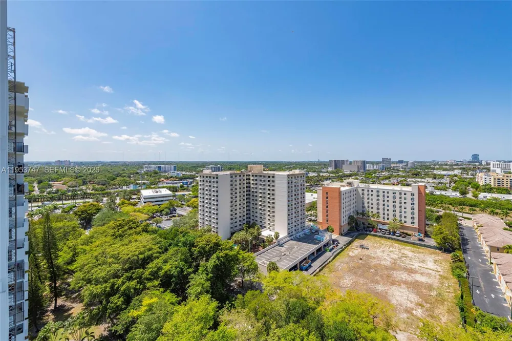 2780 NE 183rd St #1911 Aventura, FL 33160
