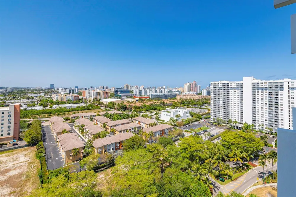 2780 NE 183rd St #1911 Aventura, FL 33160