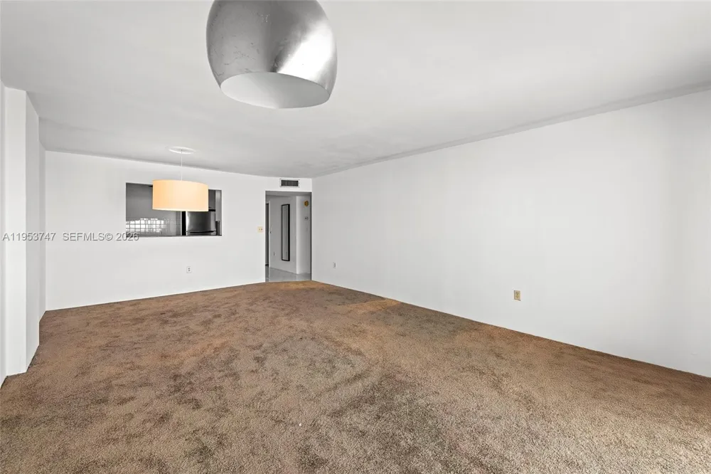 2780 NE 183rd St #1911 Aventura, FL 33160