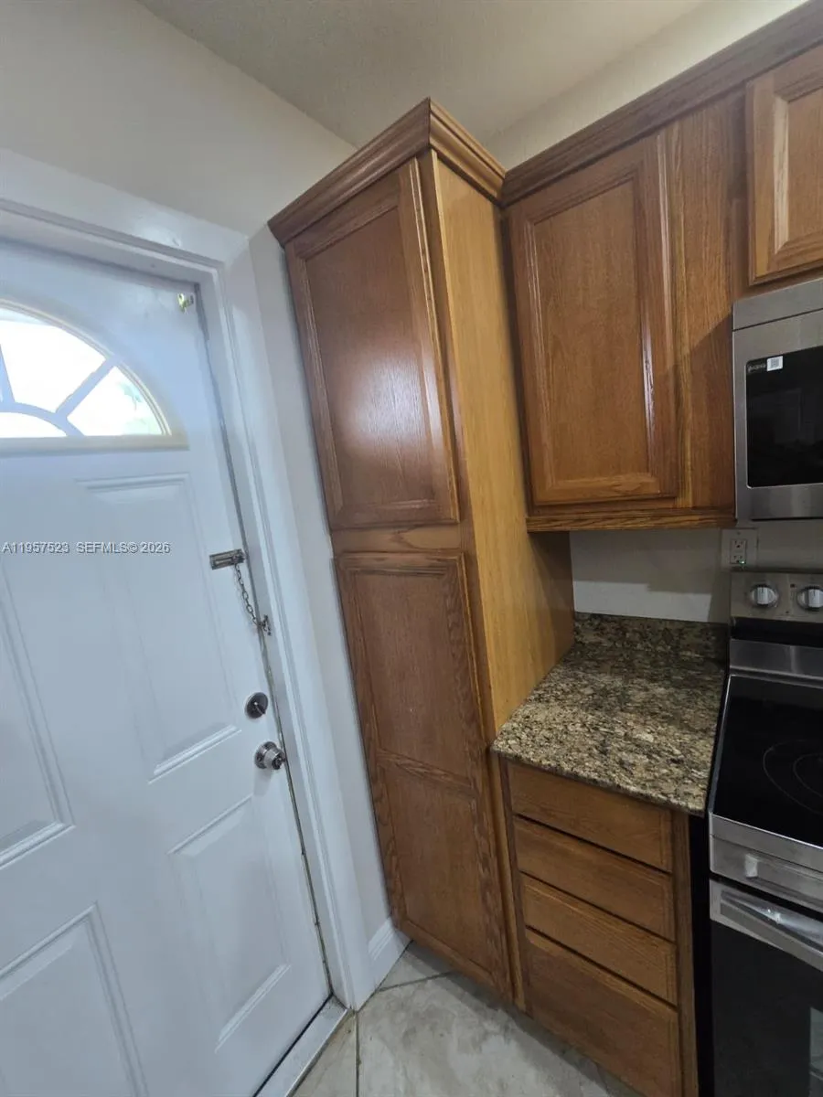 5151 W Oakland Park Blvd #303 Lauderdale Lakes, FL 33313