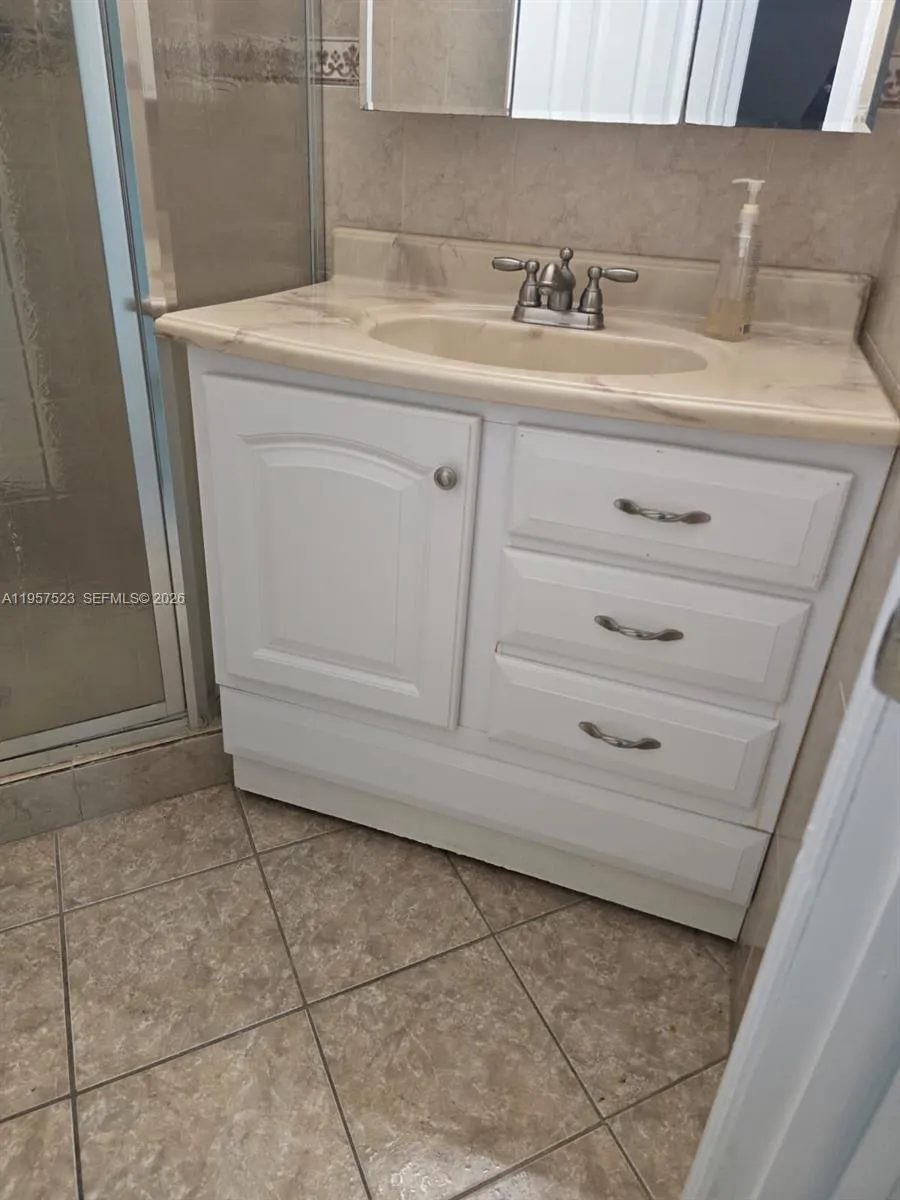5151 W Oakland Park Blvd #303 Lauderdale Lakes, FL 33313