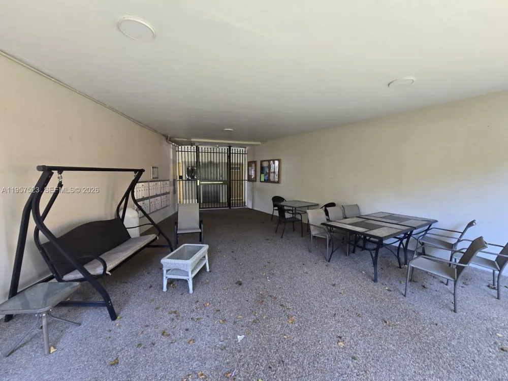 5151 W Oakland Park Blvd #303 Lauderdale Lakes, FL 33313