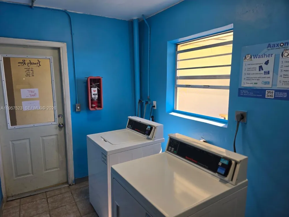 5151 W Oakland Park Blvd #303 Lauderdale Lakes, FL 33313