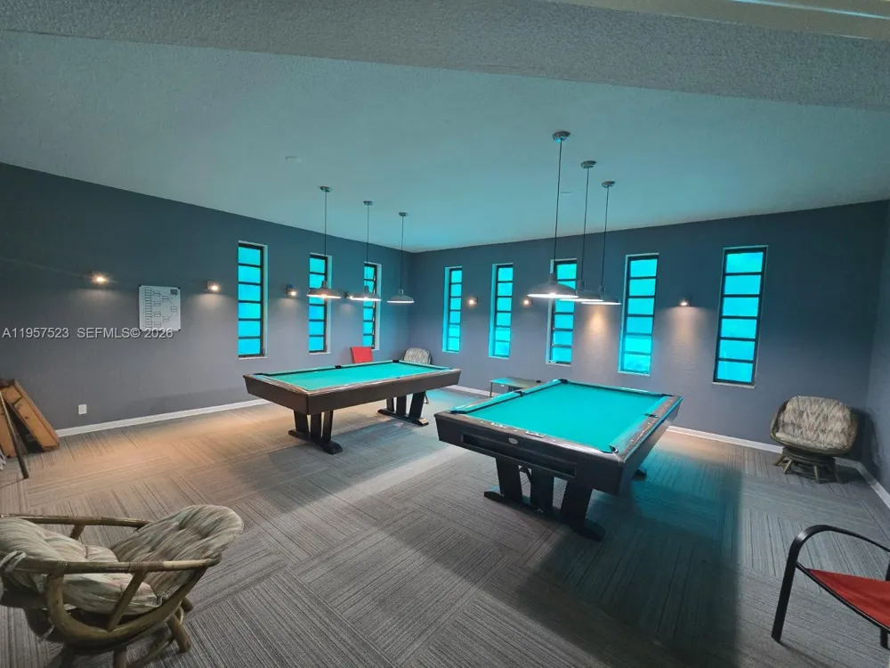 5151 W Oakland Park Blvd #303 Lauderdale Lakes, FL 33313