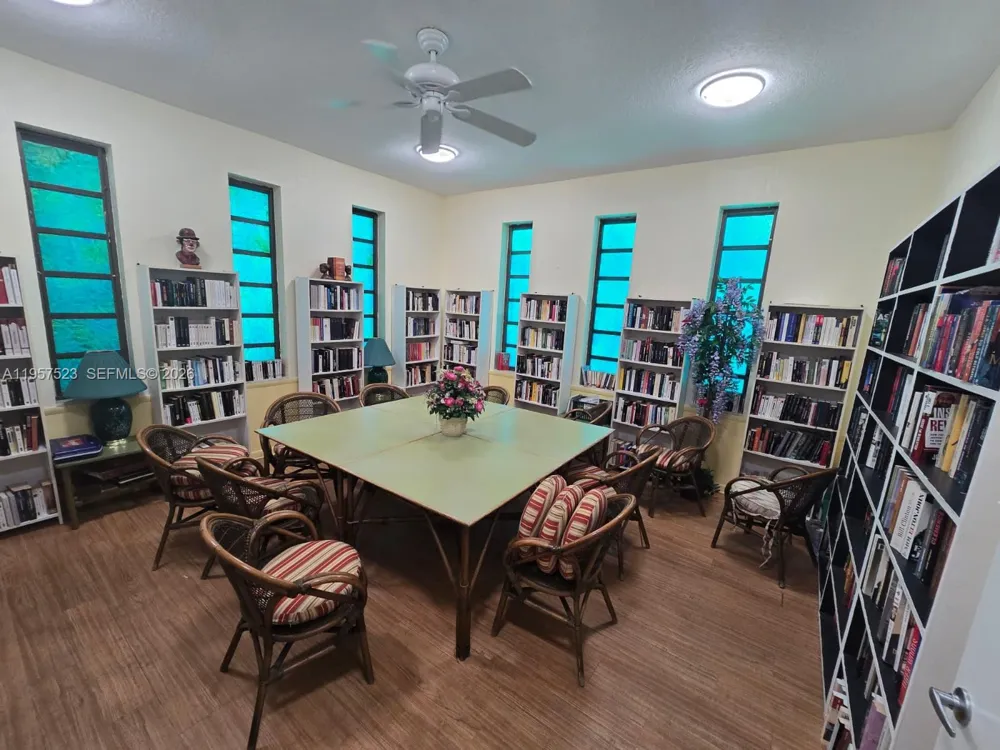 5151 W Oakland Park Blvd #303 Lauderdale Lakes, FL 33313