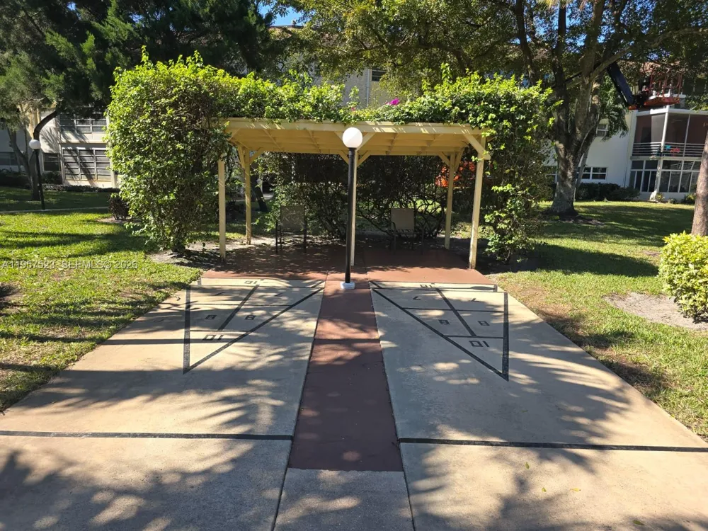 5151 W Oakland Park Blvd #303 Lauderdale Lakes, FL 33313