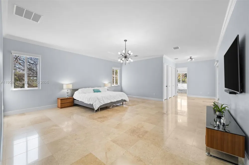 16800 SW 190th St Miami, FL 33187