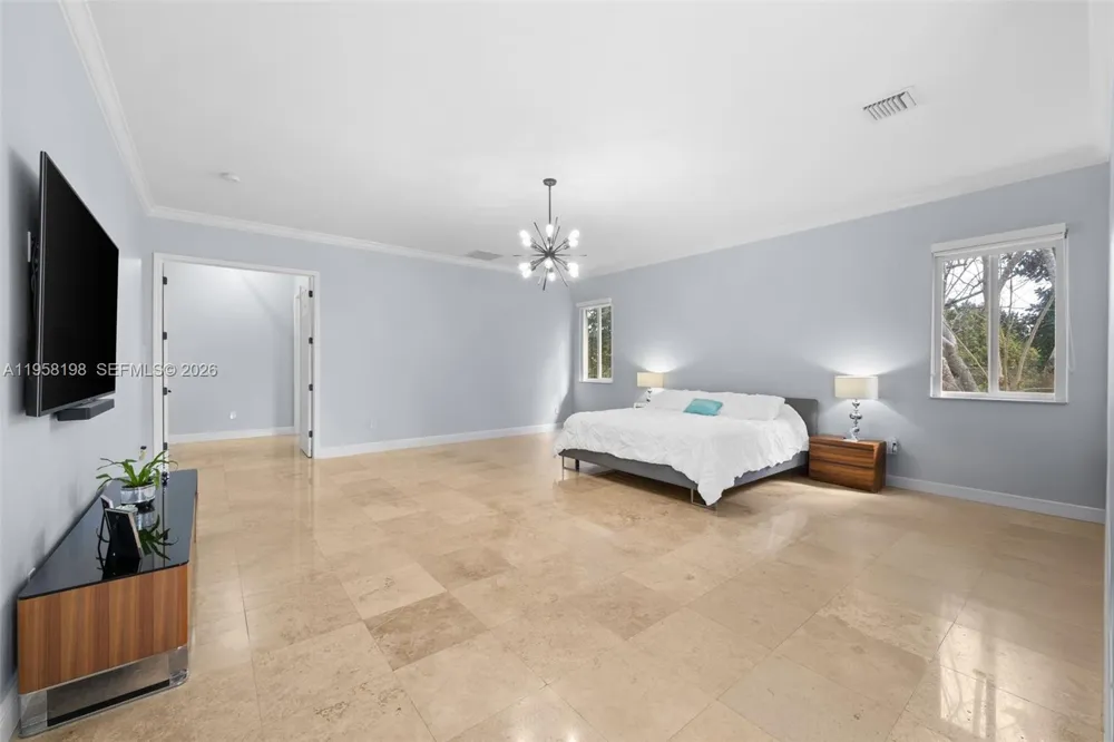 16800 SW 190th St Miami, FL 33187