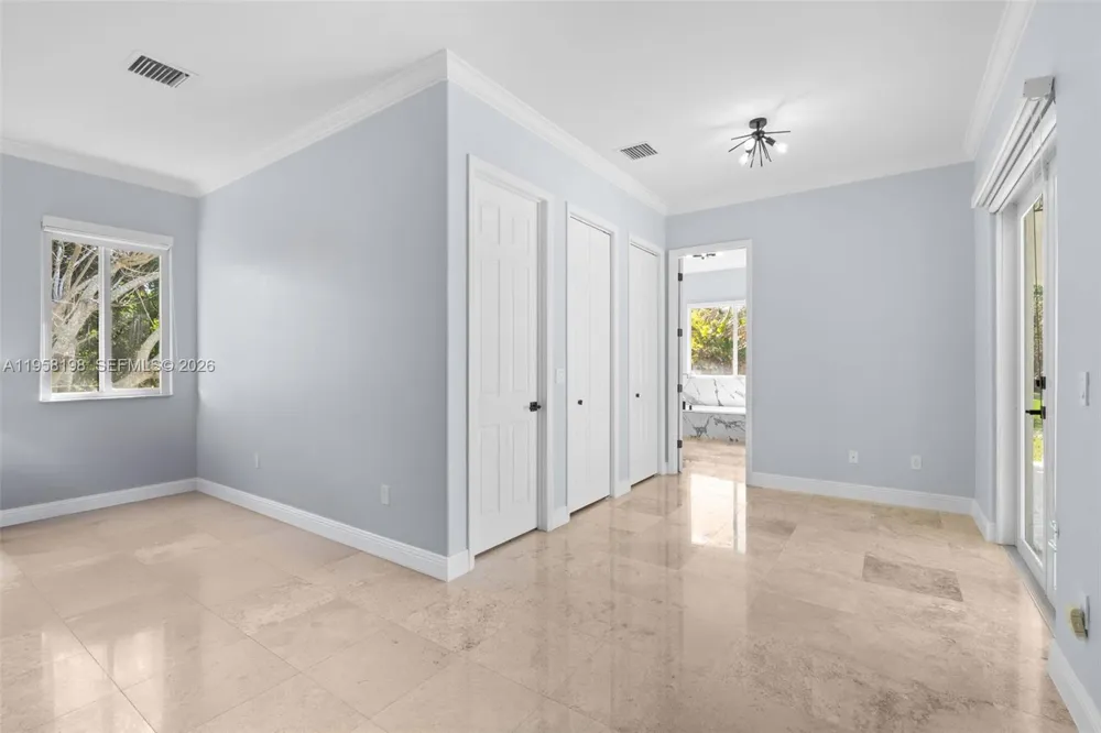 16800 SW 190th St Miami, FL 33187