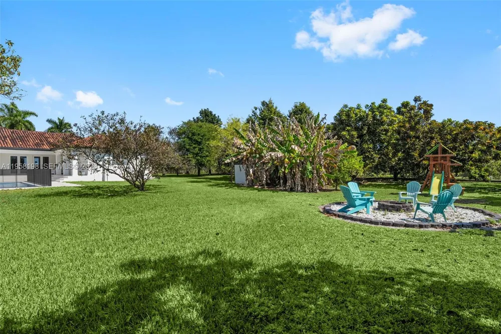 16800 SW 190th St Miami, FL 33187