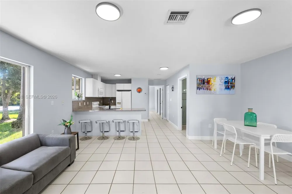 16800 SW 190th St Miami, FL 33187