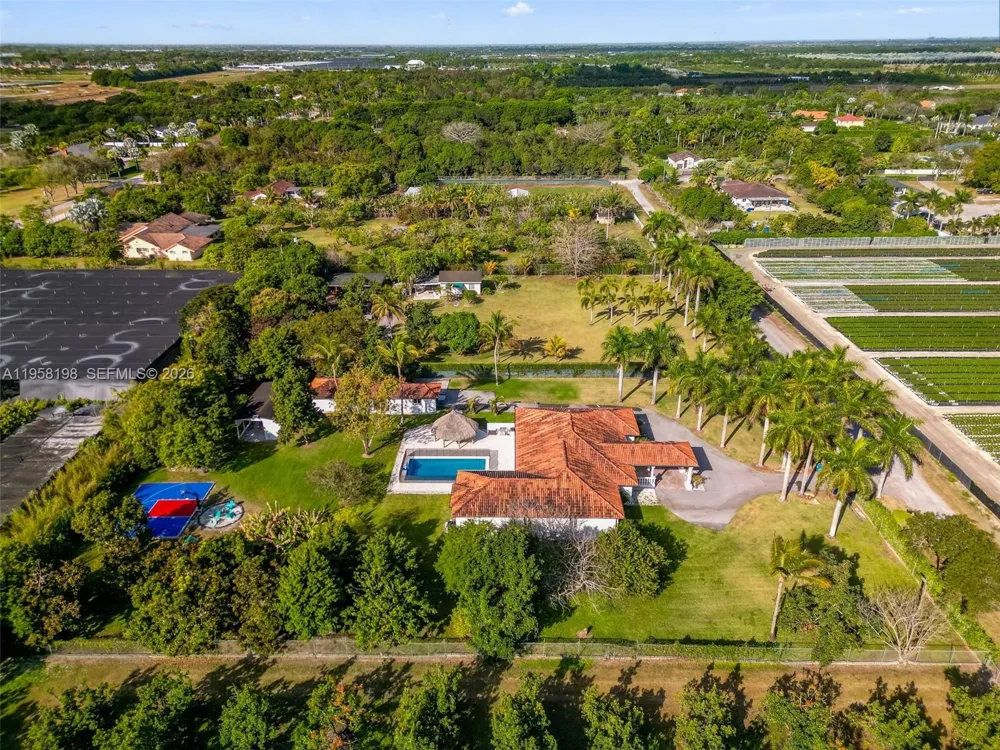 16800 SW 190th St Miami, FL 33187