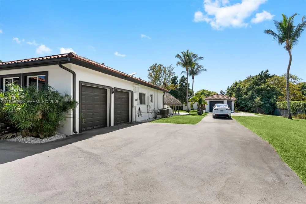 16800 SW 190th St Miami, FL 33187