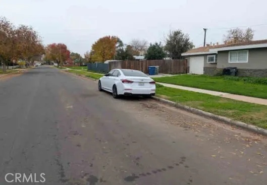 2227 W Dayton Avenue Fresno, CA 93705