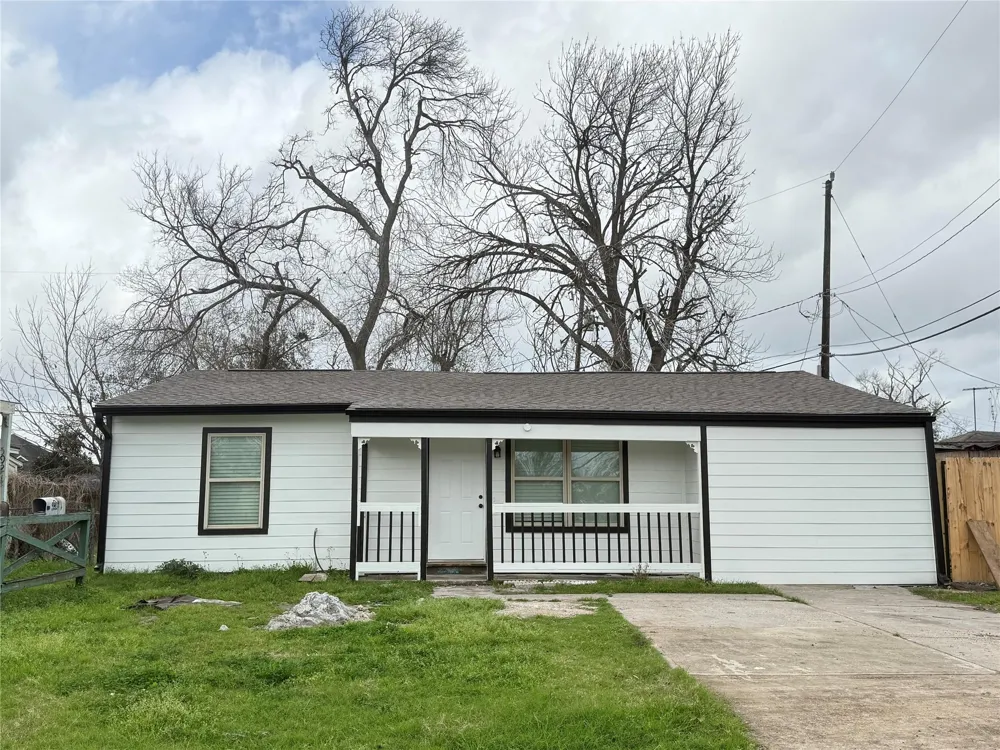 5924 Honeysuckle Drive