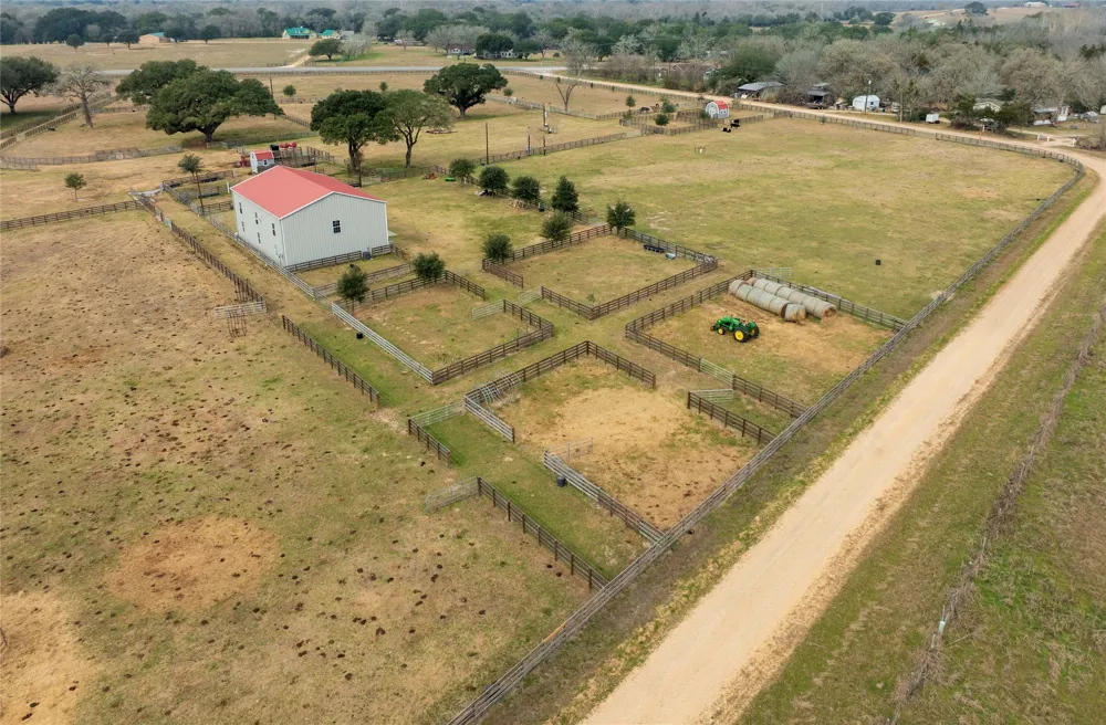 66 County Road 77D Schulenburg, TX 78956