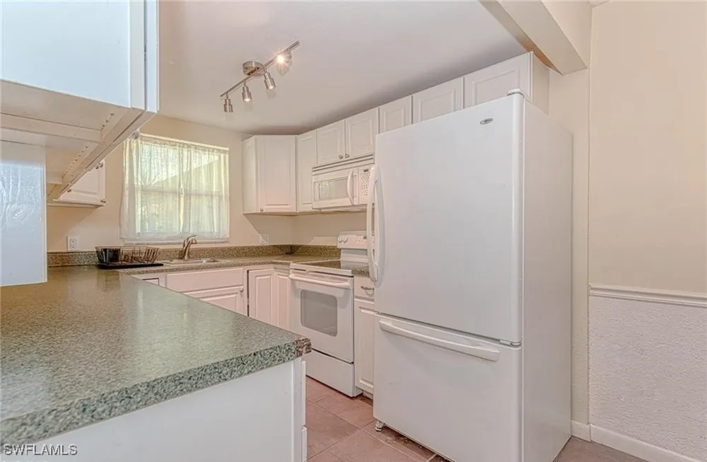 Gulfstream Drive #5 Naples, FL 34112
