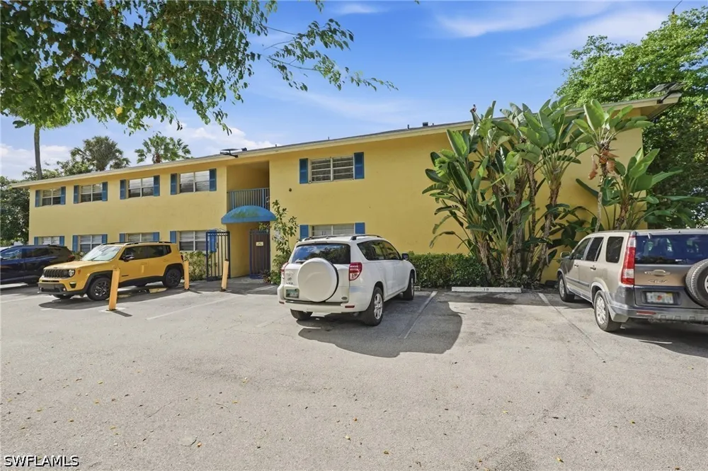 Gulfstream Drive #5 Naples, FL 34112