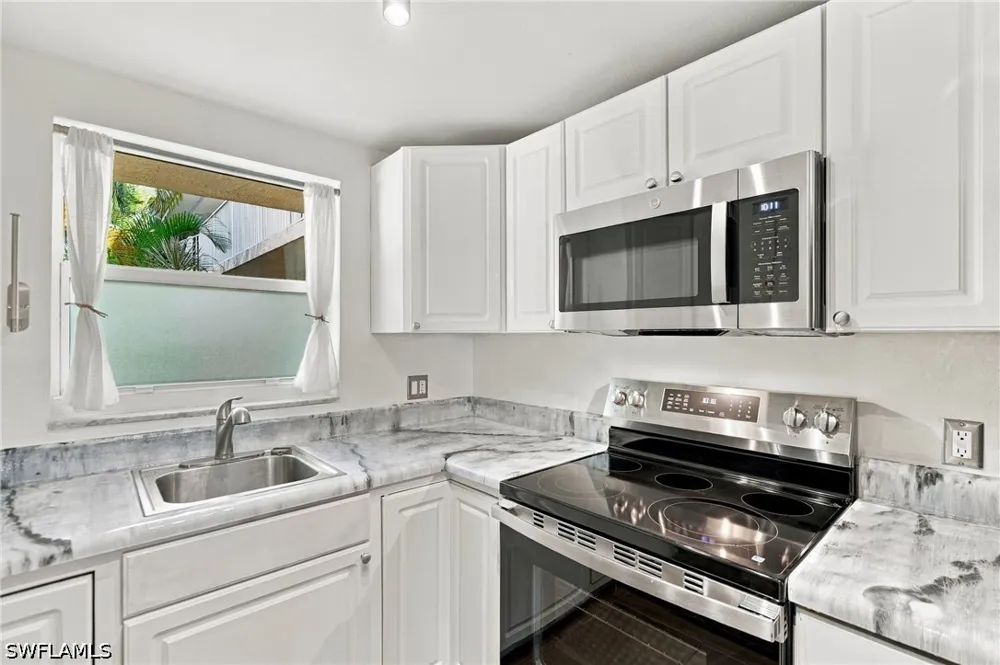Gulfstream Drive #5 Naples, FL 34112