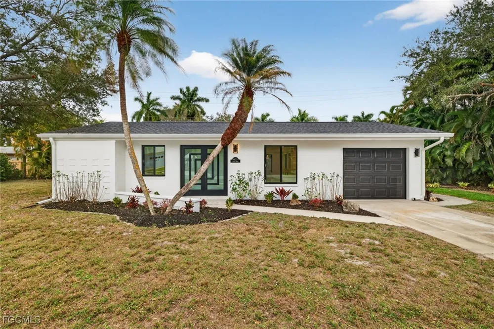 Paloma Drive Fort Myers, FL 33901