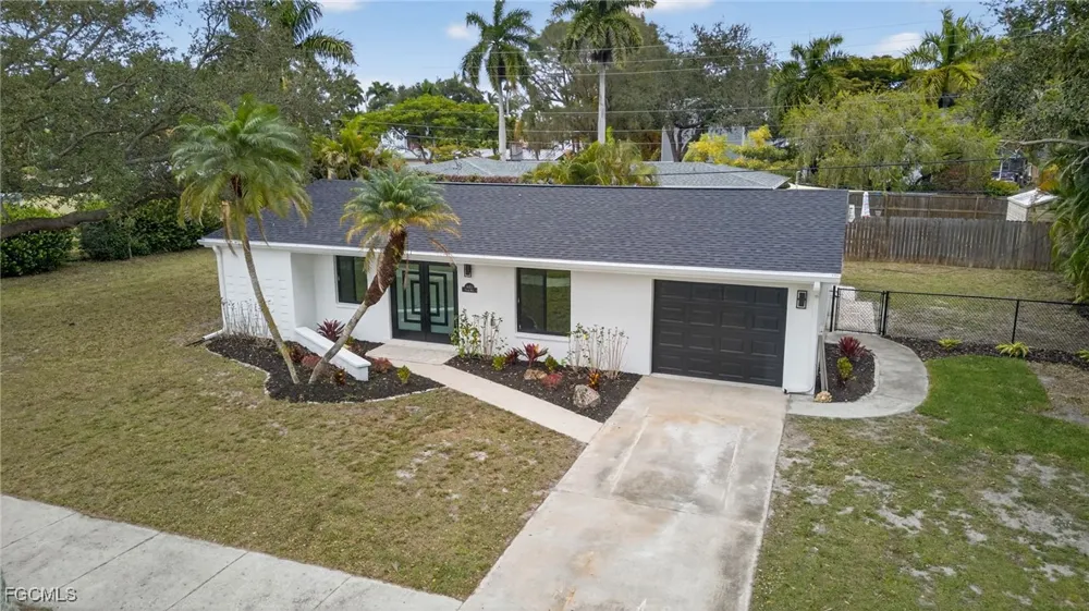 Paloma Drive Fort Myers, FL 33901