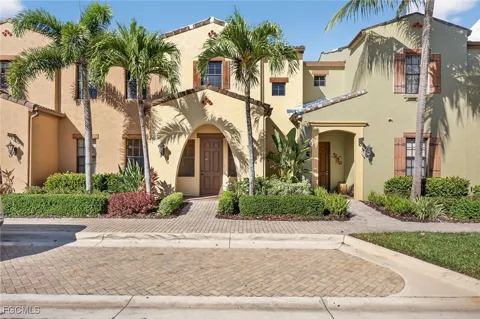 PASEO GRANDE BOULEVARD #5207