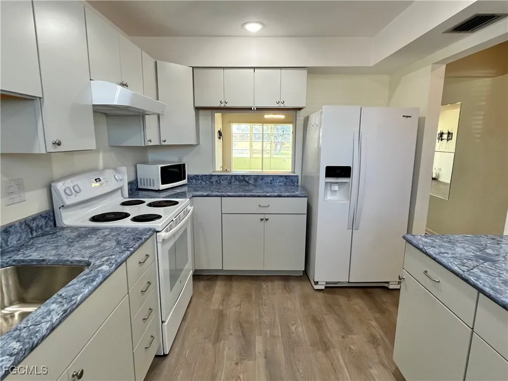 Myerlee Country Club Boulevard #2 Fort Myers, FL 33919