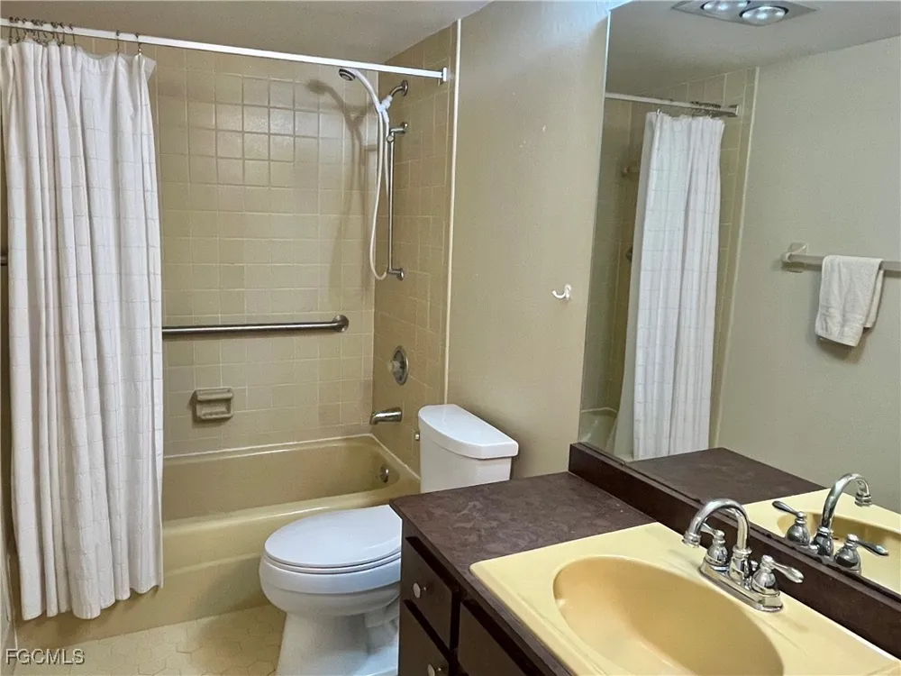 Myerlee Country Club Boulevard #2 Fort Myers, FL 33919