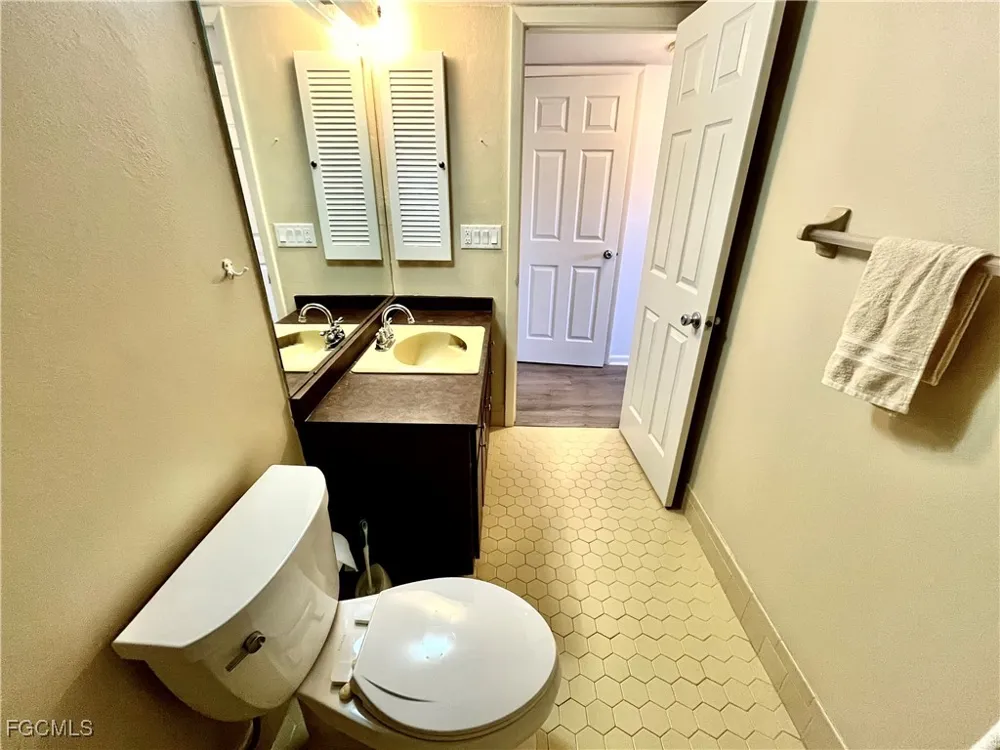 Myerlee Country Club Boulevard #2 Fort Myers, FL 33919