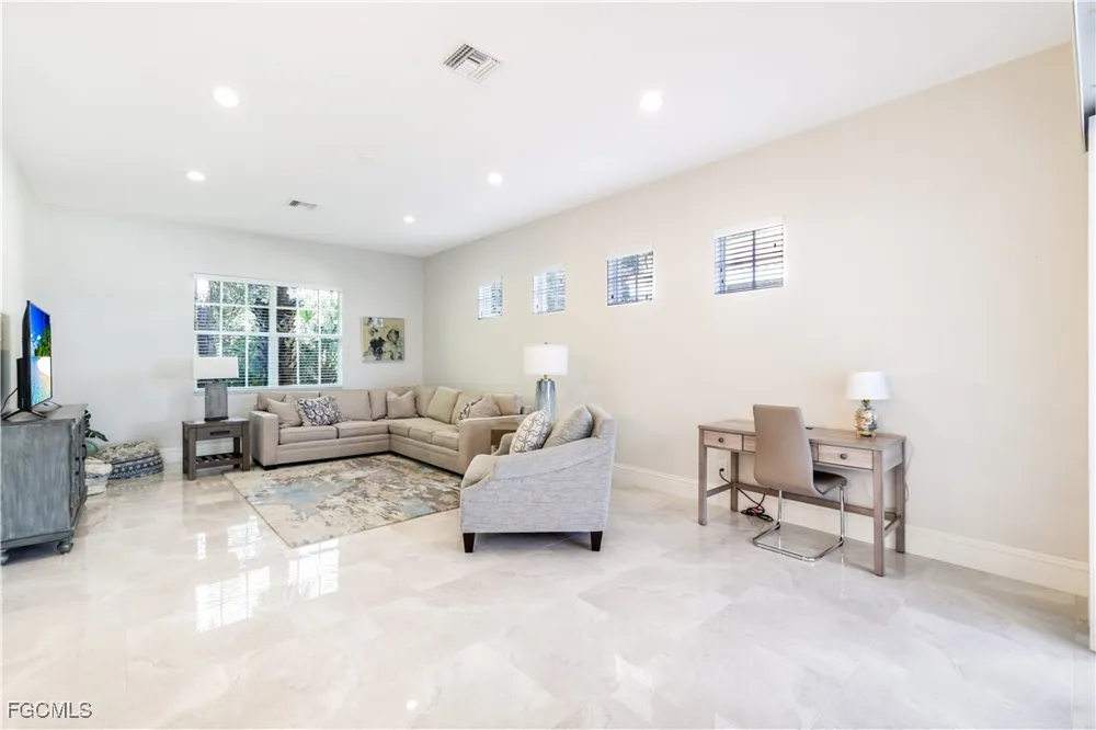Kensington Loop Fort Myers, FL 33912