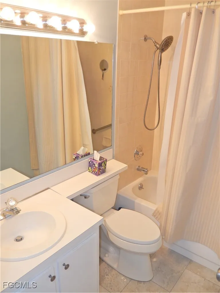 Villa Drive #4 Fort Myers, FL 33905