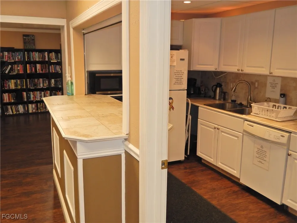 Villa Drive #4 Fort Myers, FL 33905