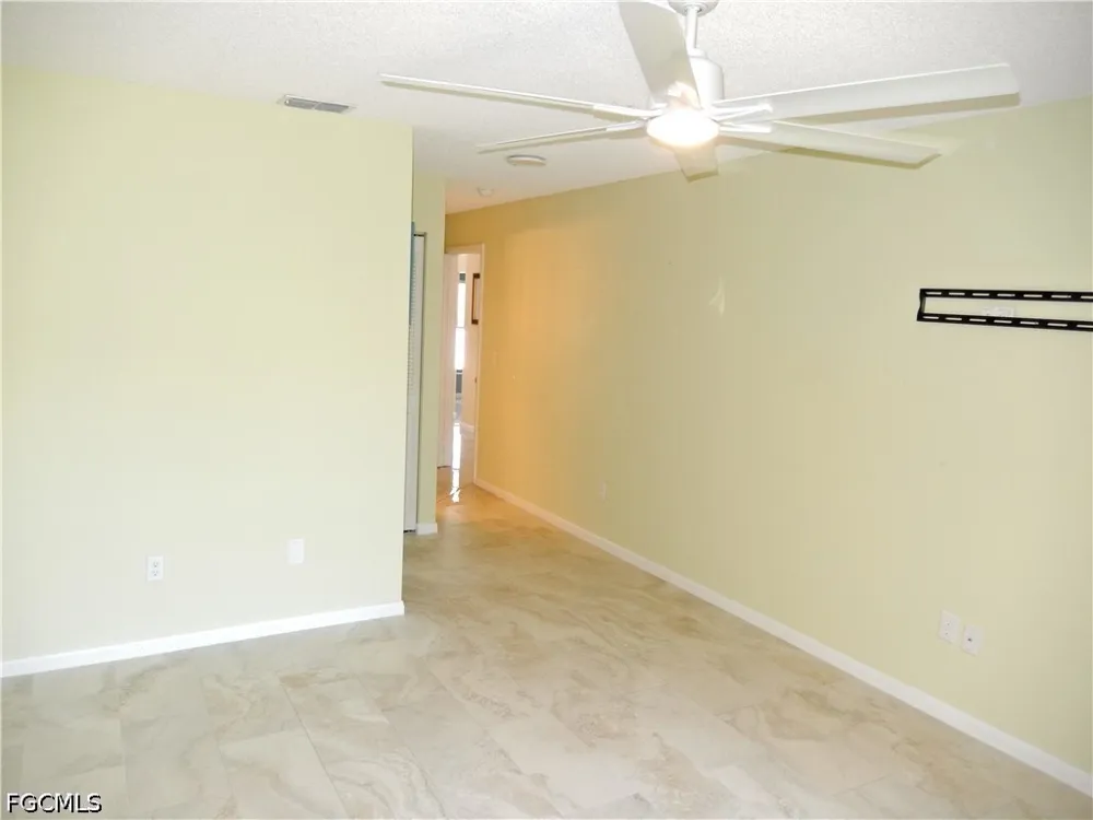 Villa Drive #4 Fort Myers, FL 33905