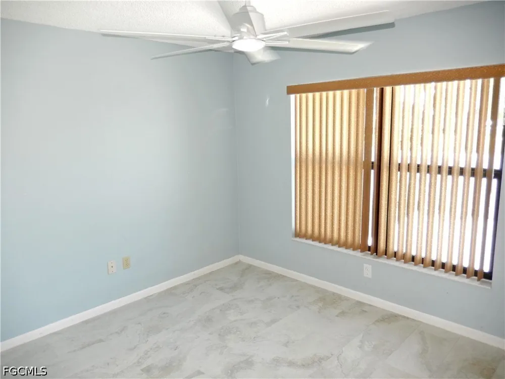 Villa Drive #4 Fort Myers, FL 33905