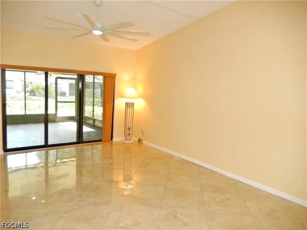 Villa Drive #4 Fort Myers, FL 33905