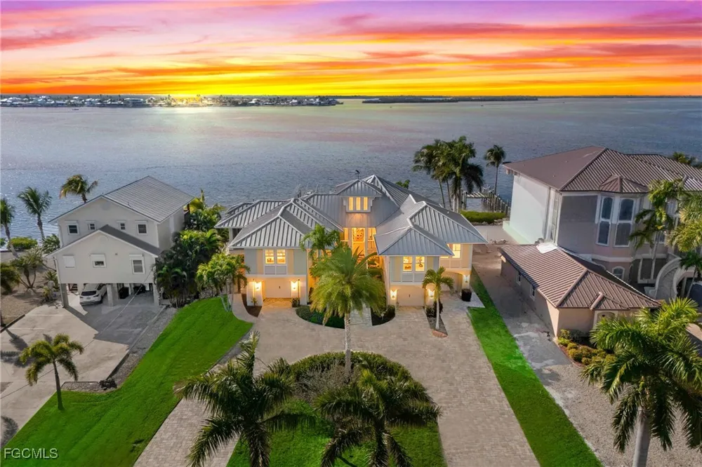 Shoreview Drive Matlacha, FL 33993