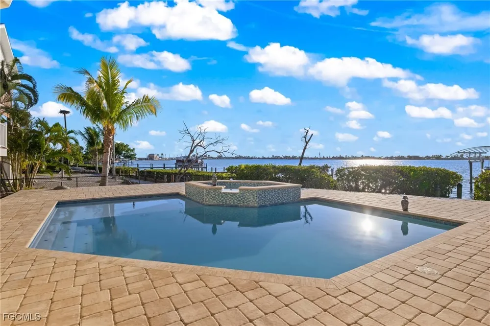 Shoreview Drive Matlacha, FL 33993