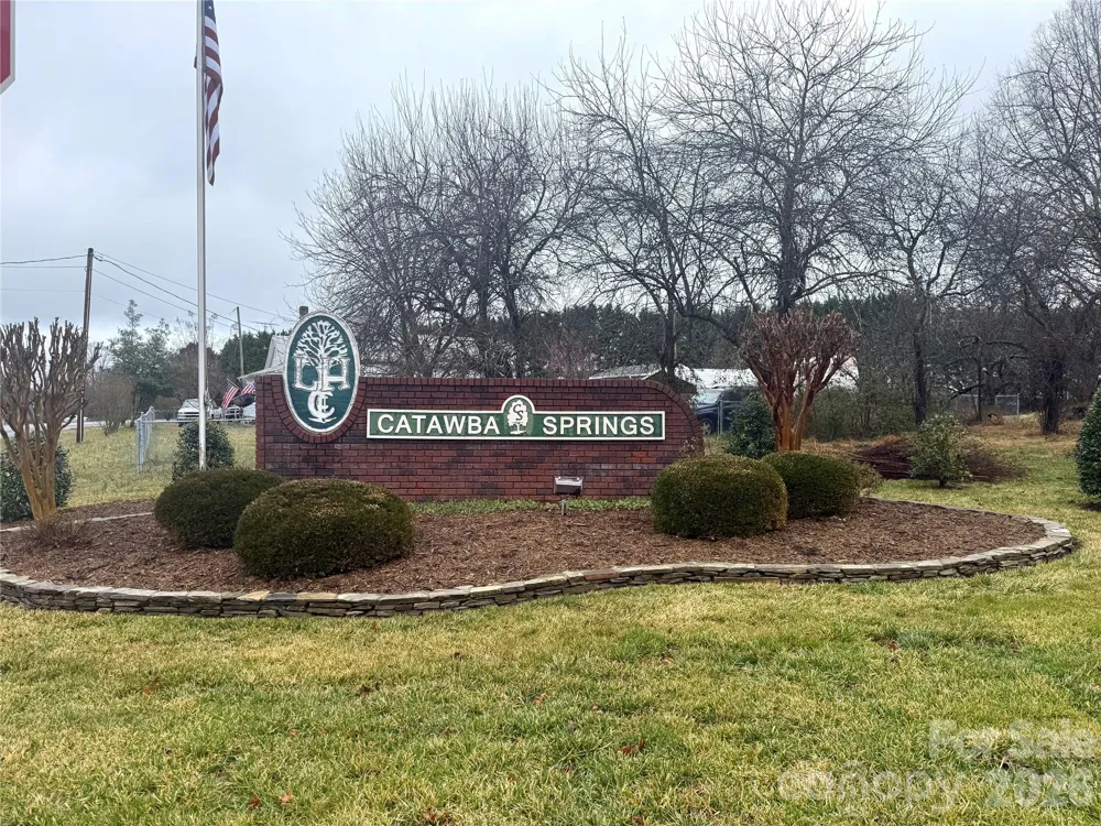 5126 Mark Drive NE Hickory, NC 28601