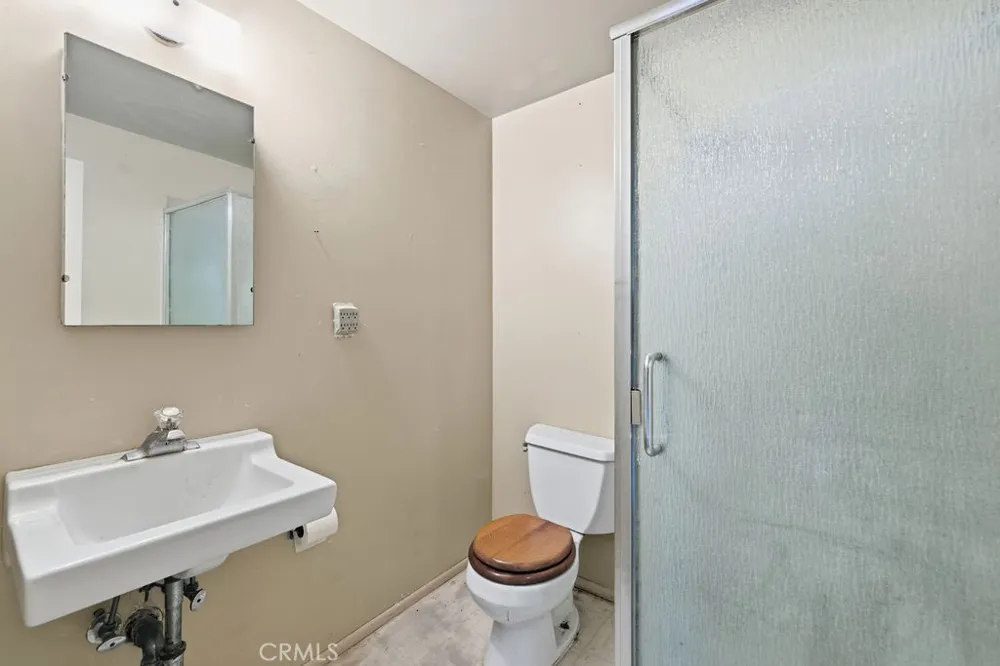 523 W 170th Gardena, CA 90248
