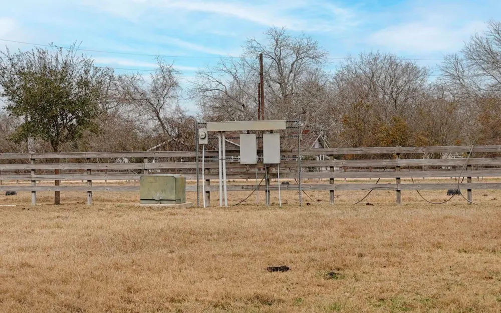 66 County Road 77d Schulenburg, TX 78956